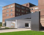 Golden Jubilee National Hospital, Entrance and Reception