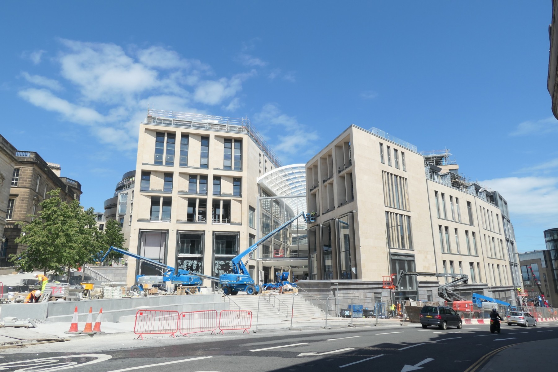 Shoppers flock to Edinburgh's St James Quarter : June 2021 : News